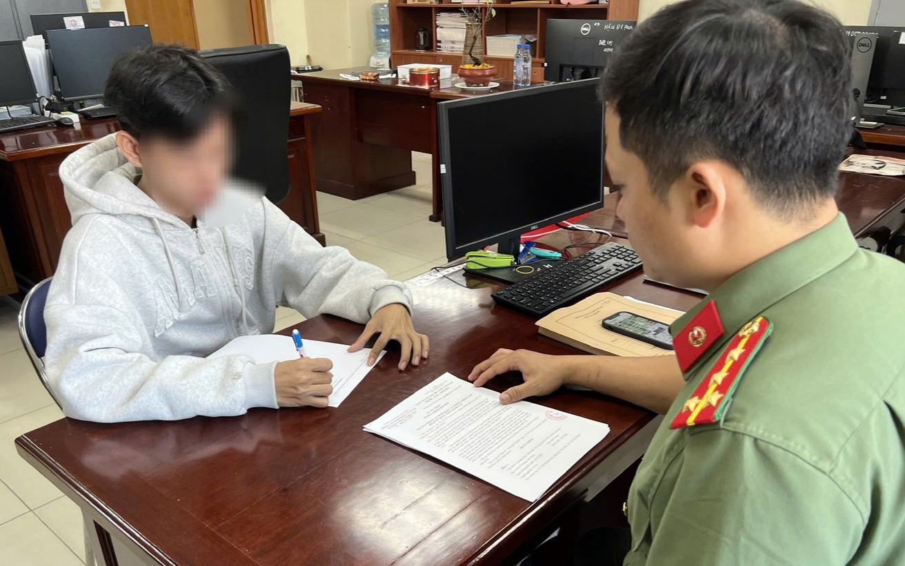 Công an TP.HCM xử phạt 7,5 triệu đồng đối với người đăng phim 'Thỏ ơi!!' trái phép lên TikTok