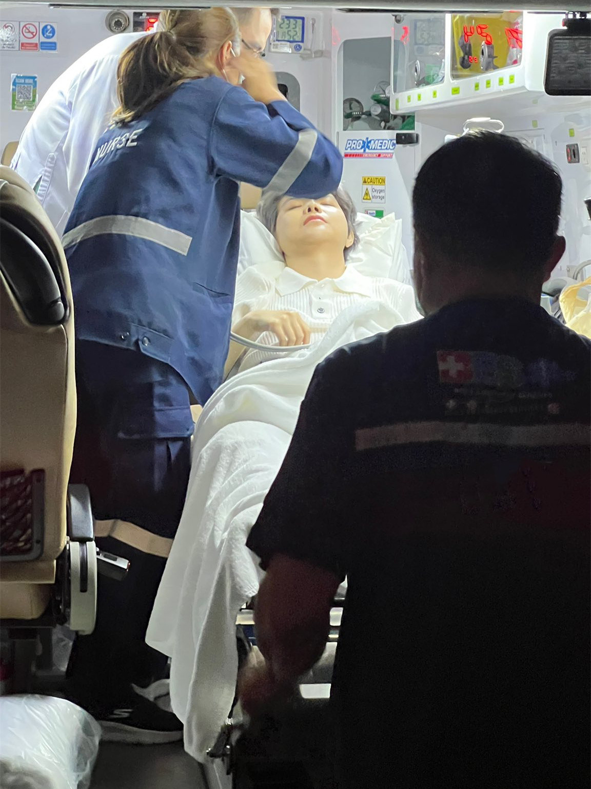 Ca sĩ Vũ Cát Tường nhập viện cấp cứu, hủy tham gia concert ở SVĐ Mỹ Đình- Ảnh 2.