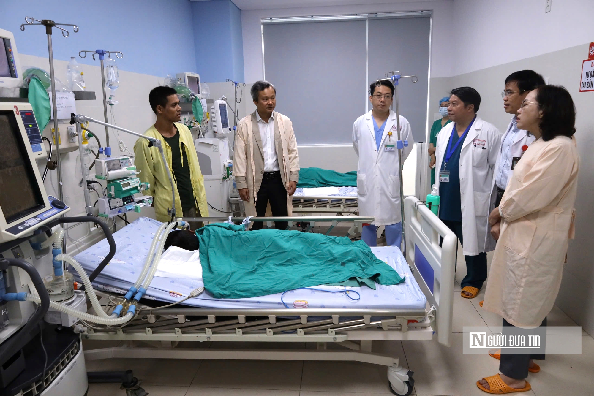 Cuộc chạy đua đưa "thần dược" giải độc 8.000 USD cứu bệnh nhi ngộ độc c&aacute; ủ chua- Ảnh 1.