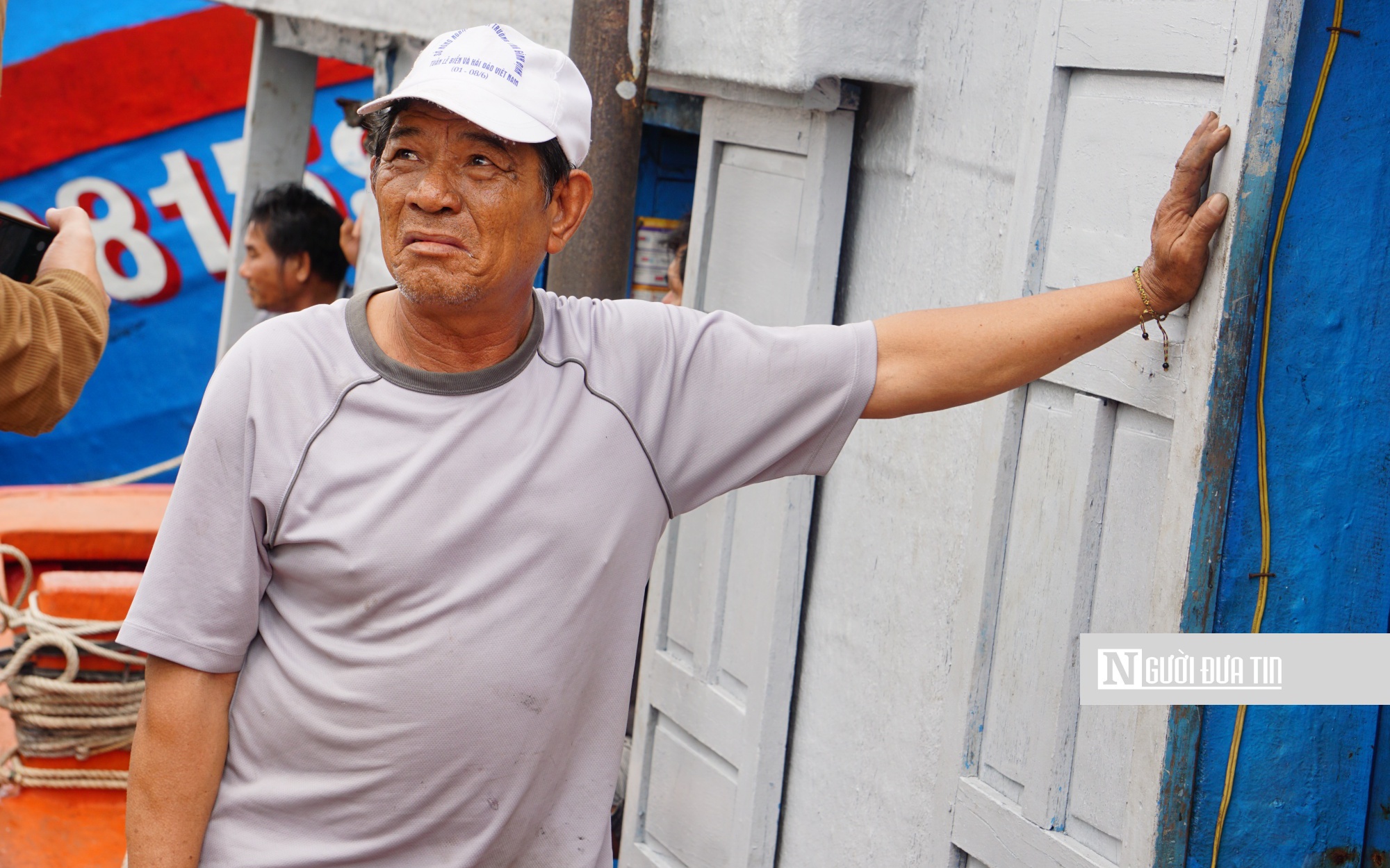 Xăng dầu b&aacute;n &ldquo;nhỏ giọt&rdquo; ở một số nơi: Tp.HCM khẳng định nguồn cung vẫn ổn định- Ảnh 2.