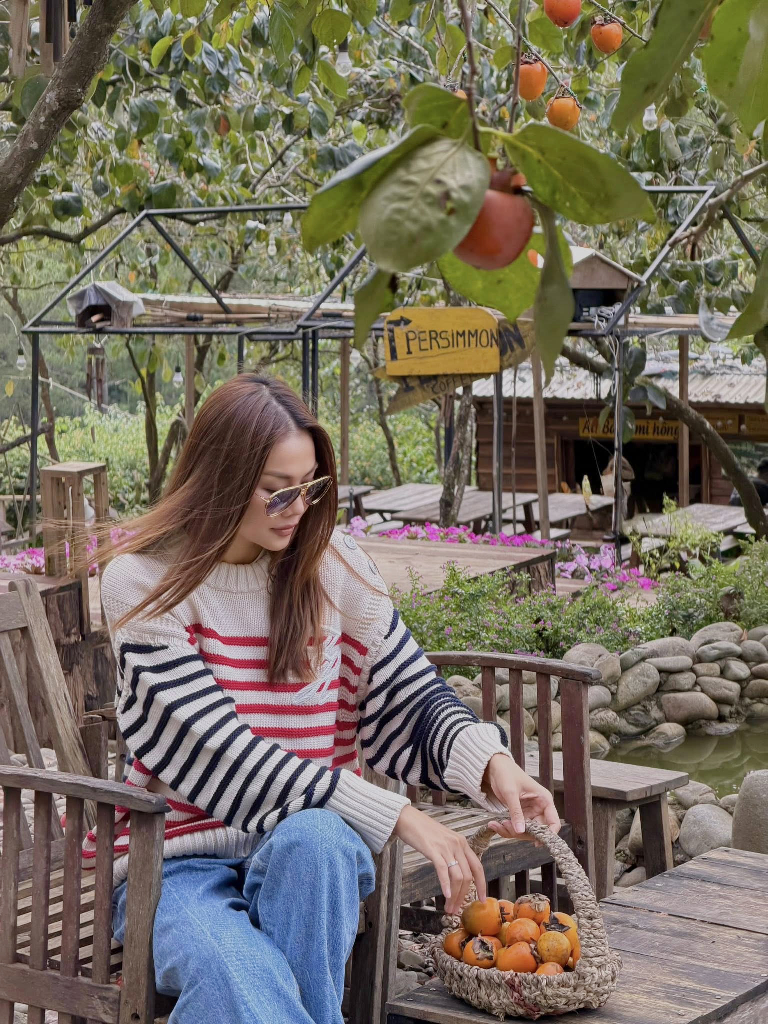 Hé lộ cuộc sống trong biệt thự bề thế rộng 1.000m2 của siêu mẫu sở hữu đôi chân dài cực phẩm- Ảnh 10. Hé lộ cuộc sống trong biệt thự bề thế rộng 1.000m2 của siêu mẫu sở hữu đôi chân dài cực phẩm- Ảnh 10.