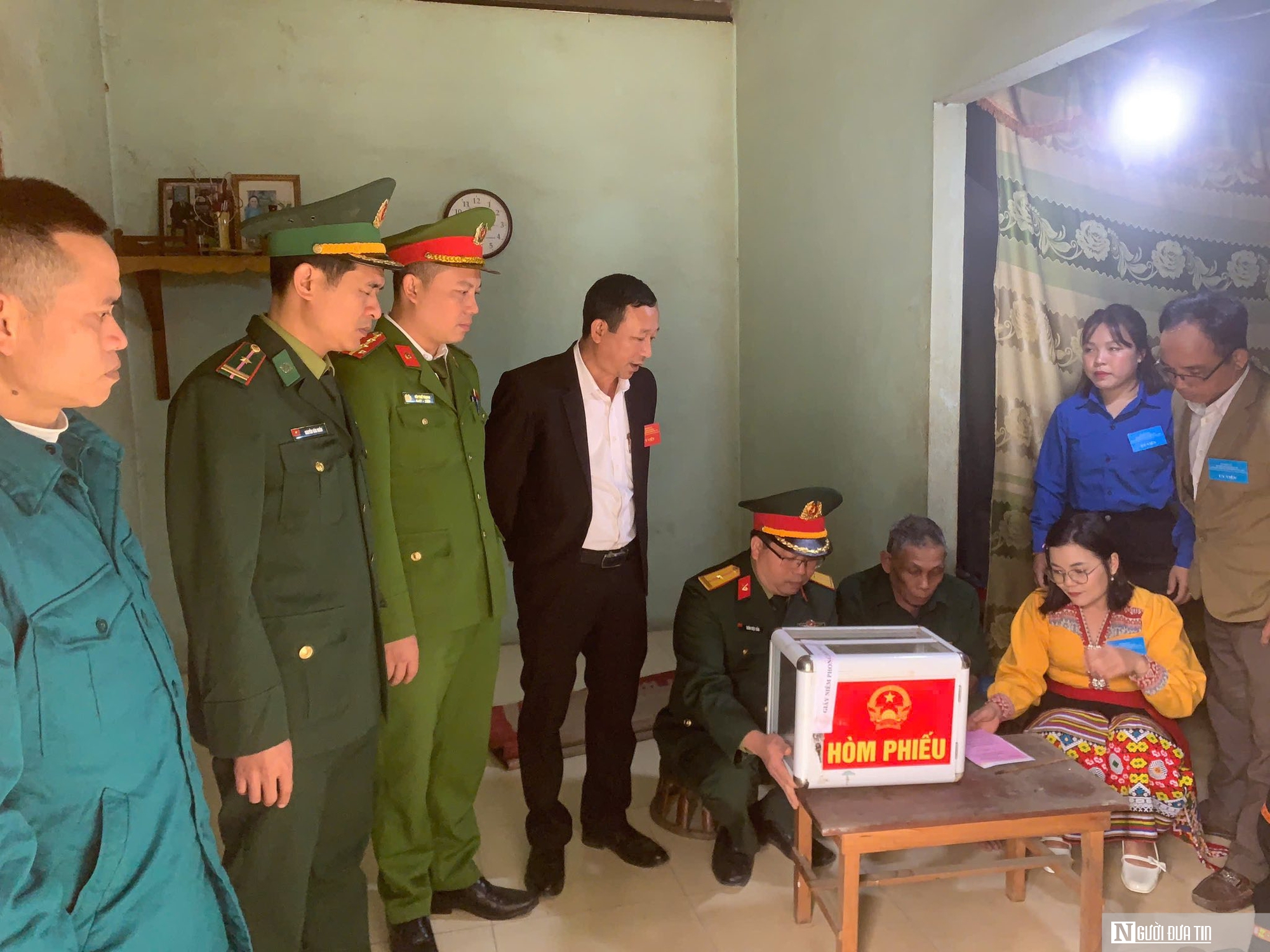 Cử tri miền n&uacute;i, bi&ecirc;n giới Nghệ An kỳ vọng đại biểu được chọn sẽ gần d&acirc;n, h&agrave;nh động v&igrave; d&acirc;n- Ảnh 12.