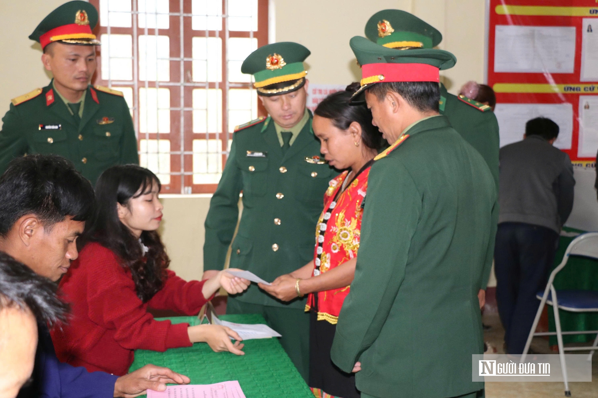 Cử tri miền n&uacute;i, bi&ecirc;n giới Nghệ An kỳ vọng đại biểu được chọn sẽ gần d&acirc;n, h&agrave;nh động v&igrave; d&acirc;n- Ảnh 5.