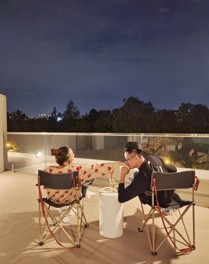 Hé lộ cuộc sống trong biệt thự bề thế rộng 1.000m2 của siêu mẫu sở hữu đôi chân dài cực phẩm- Ảnh 5. Hé lộ cuộc sống trong biệt thự bề thế rộng 1.000m2 của siêu mẫu sở hữu đôi chân dài cực phẩm- Ảnh 5.