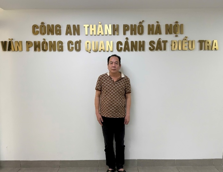 Đối tượng giả danh Thiếu tướng quân đội, lừa 4,4 tỷ đồng ra đầu thú - Ảnh 1.