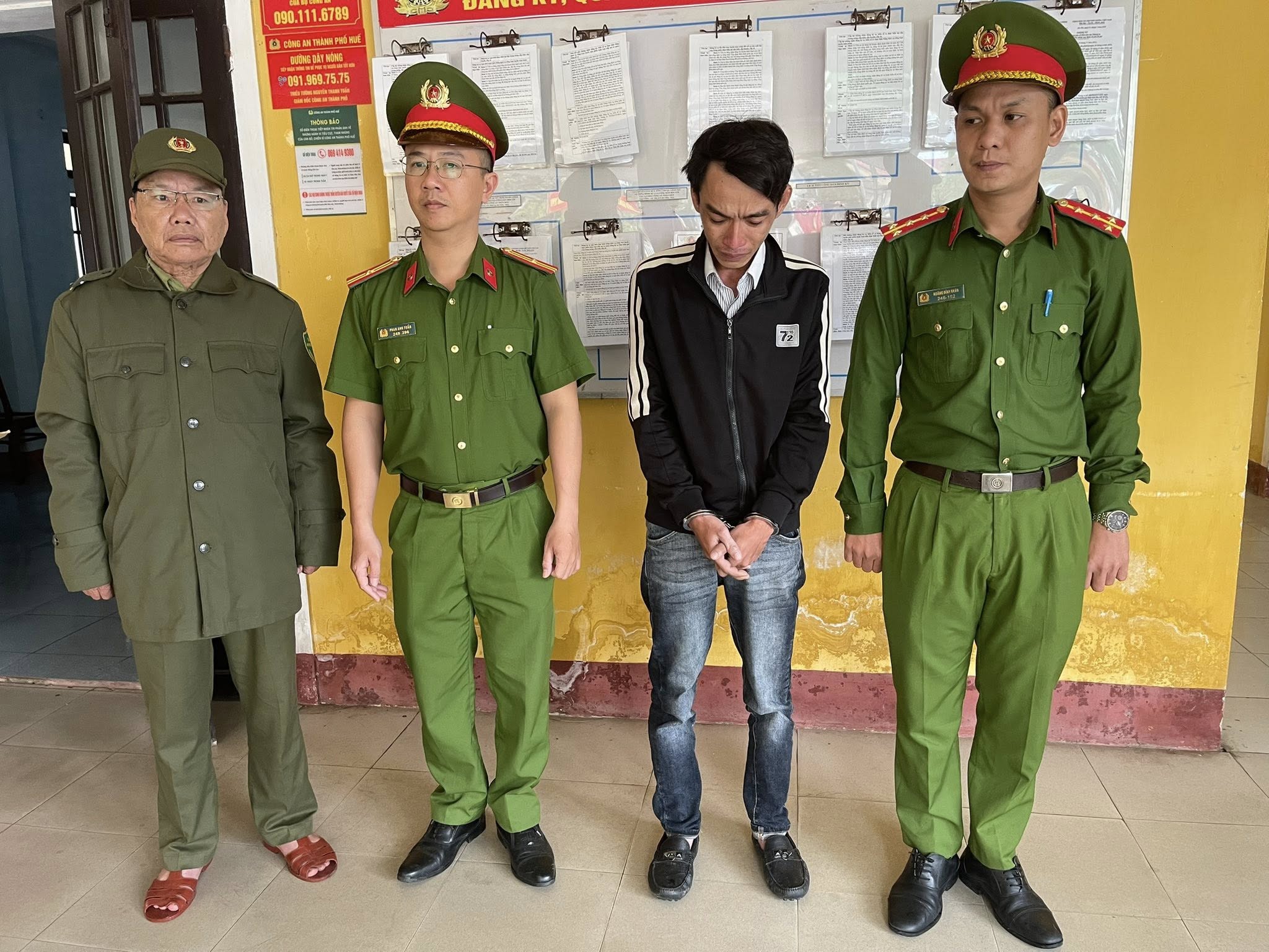 Giăng bẫy bán vàng giá rẻ trên Facebook, thanh niên ở Huế chiếm đoạt hơn 372 triệu đồng- Ảnh 1.