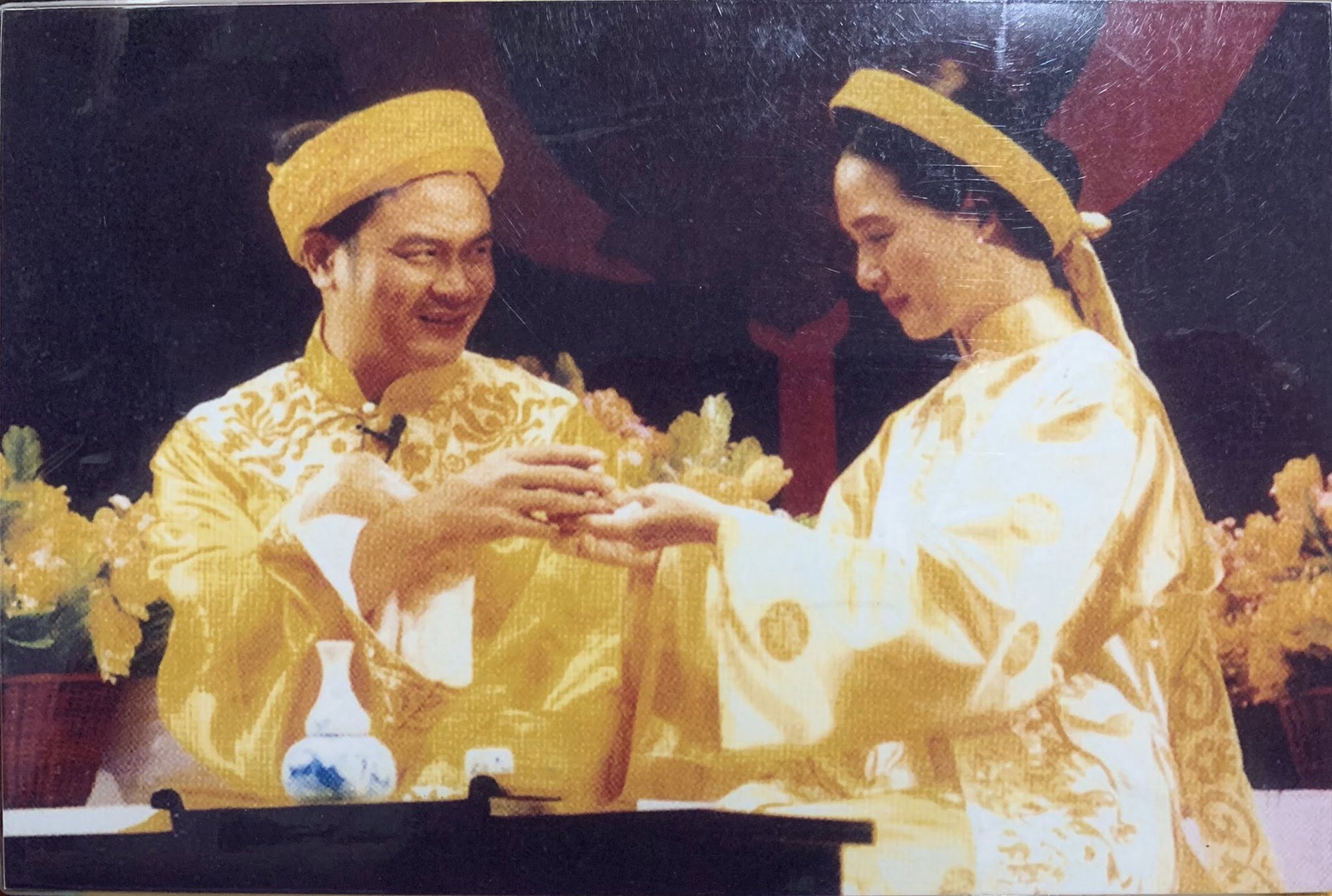 Nữ NSND với hình ảnh hiếm khi còn trẻ, vẻ đẹp làm xao xuyến lòng người- Ảnh 11. Nữ NSND với hình ảnh hiếm khi còn trẻ, vẻ đẹp làm xao xuyến lòng người- Ảnh 11.