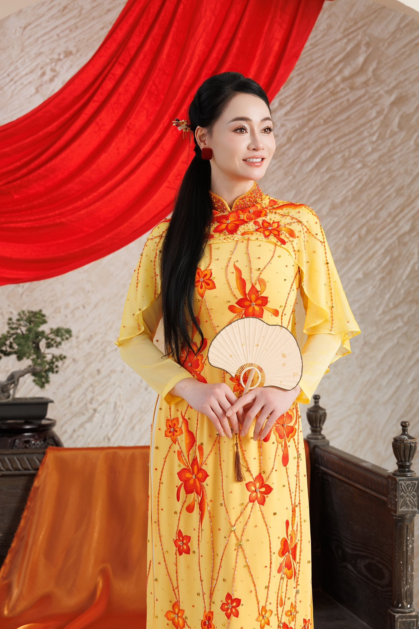 Nữ NSƯT có đôi mắt buồn nhất Việt Nam: Là mẹ đơn thân, U50 sống một mình trong căn hộ rộng 131m2 - Ảnh 2.