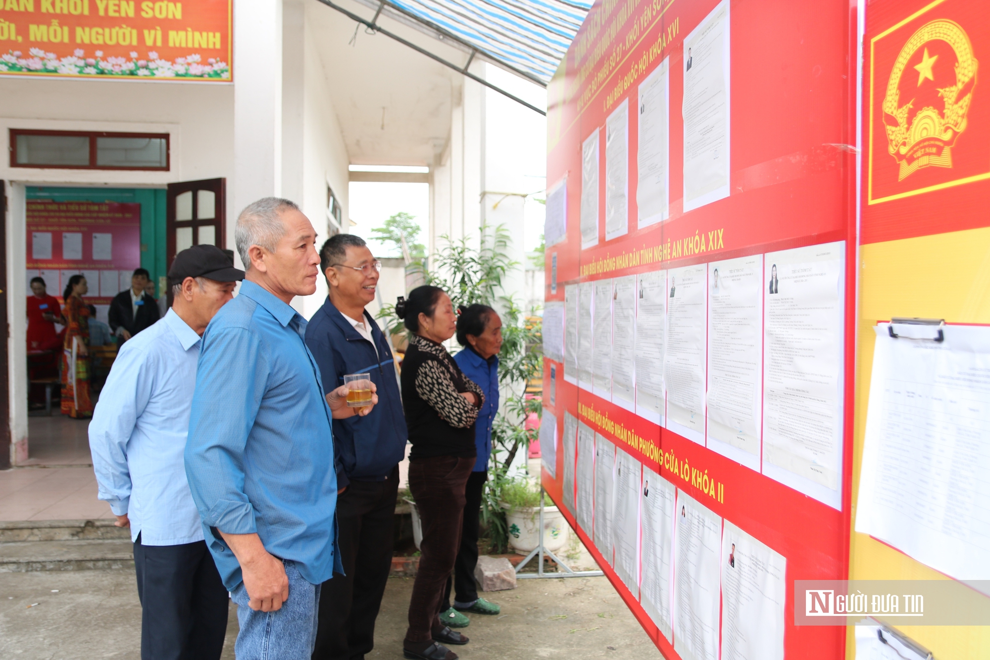 Người d&acirc;n miền Trung n&ocirc; nức &ldquo;đội mưa&rdquo; tham gia ng&agrave;y hội non s&ocirc;ng- Ảnh 4.