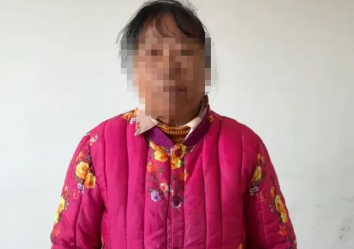 Cụ bà 82 tuổi kết hôn với người đàn ông 47 tuổi, con cháu sốc nặng- Ảnh 1. Cụ bà 82 tuổi kết hôn với người đàn ông 47 tuổi, con cháu sốc nặng- Ảnh 1.