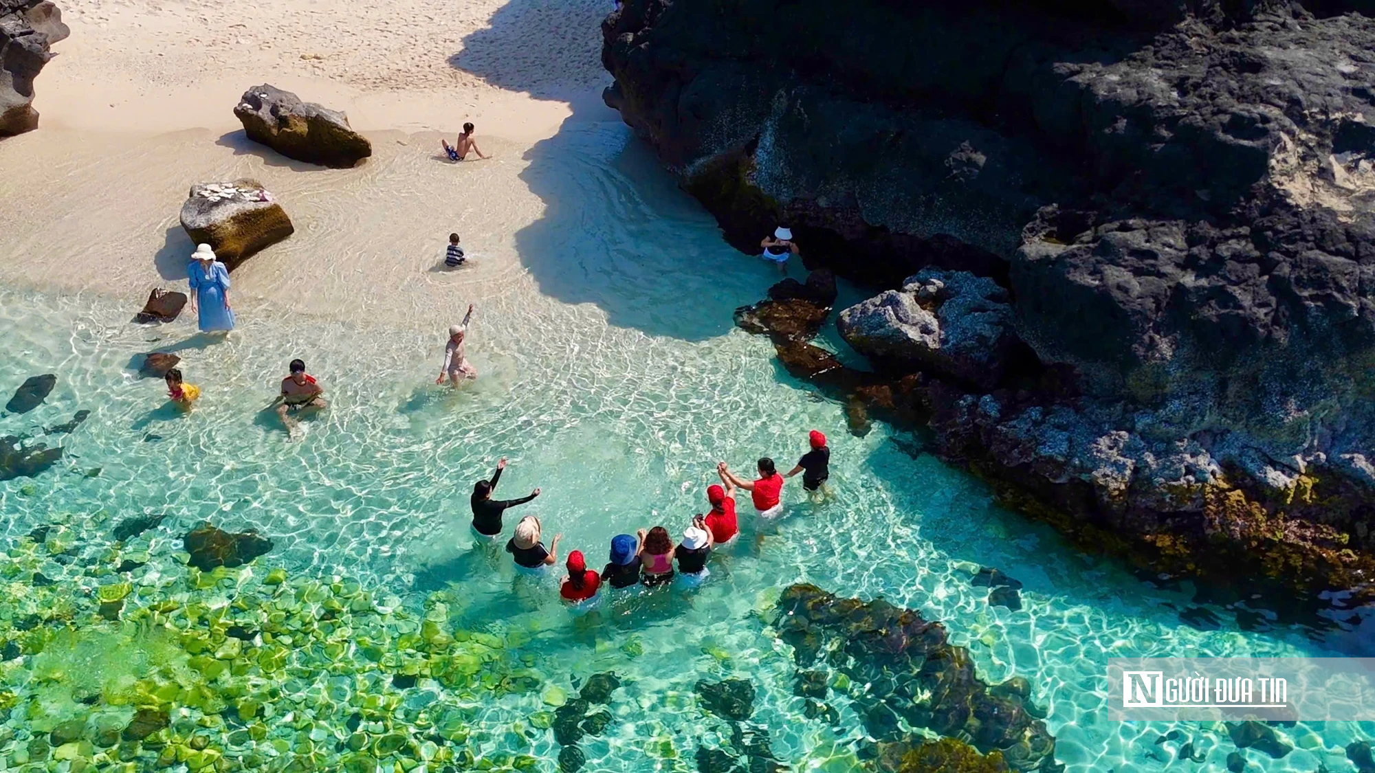 Sở Xây dựng Quảng Ngãi đề nghị doanh nghiệp xem lại việc vé tàu Sa Kỳ - Lý Sơn tăng đến 30.000 đồng, - Ảnh 4. Sở Xây dựng Quảng Ngãi đề nghị doanh nghiệp xem lại việc vé tàu Sa Kỳ - Lý Sơn tăng đến 30.000 đồng, - Ảnh 4.