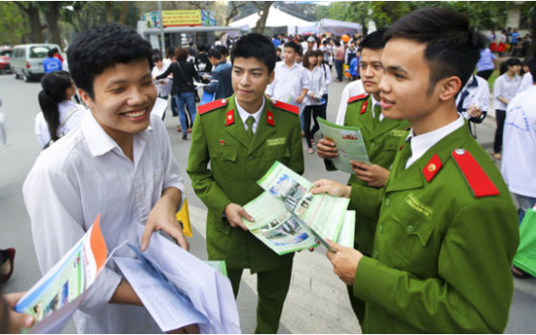 Bộ Công An Điều Chỉnh Tuyển Sinh 2026: Giảm Chỉ Tiêu, Mở Rộng Hệ Dân Sự