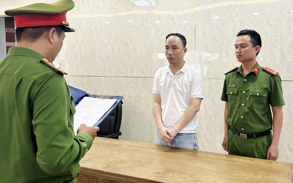 Giám đốc trung tâm vật lý trị liệu bị bắt vì làm giả chứng chỉ, lừa đảo học viên