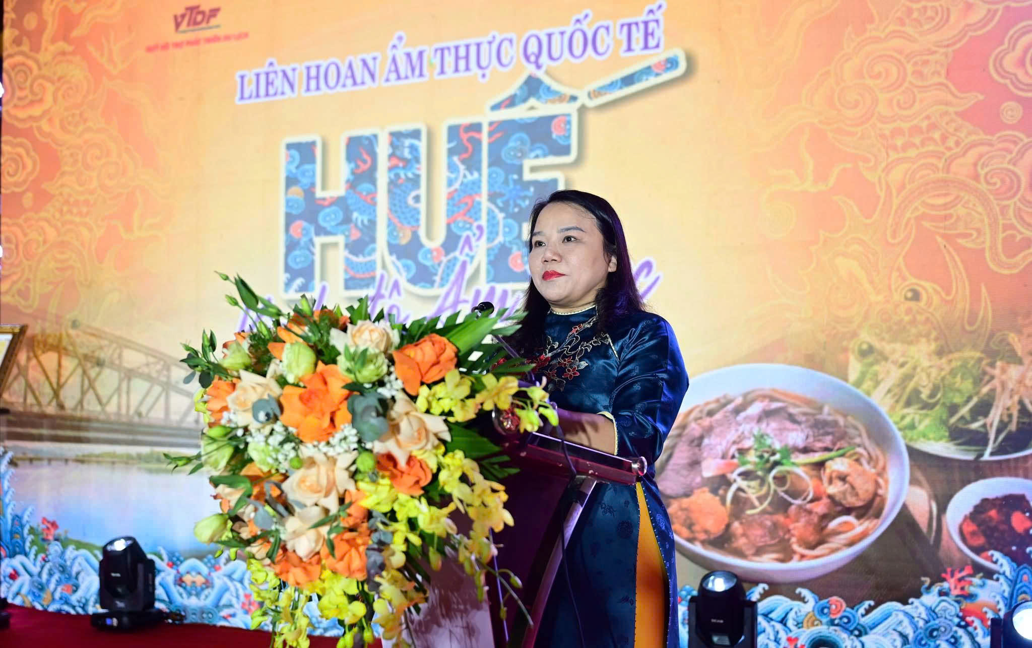 Huế đón sóng Huế đón sóng