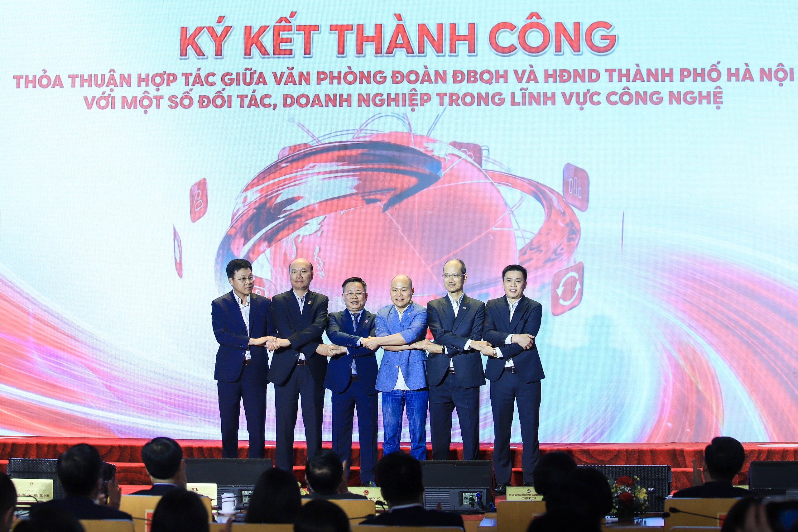 Bí thư Hà Nội bấm nút khai trương “Nền tảng điều hành tập trung của Đoàn ĐBQH và HĐND 2 cấp Tp.Hà Nội”- Ảnh 5.