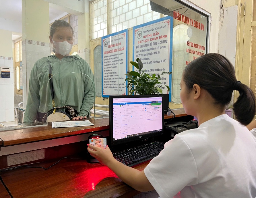 Bệnh viện đa khoa Y&ecirc;n Phong (Bắc Ninh): Ti&ecirc;n phong x&acirc;y dựng m&ocirc; h&igrave;nh bệnh viện kh&ocirc;ng giấy tờ ở tuyến cơ sở - Ảnh 2.