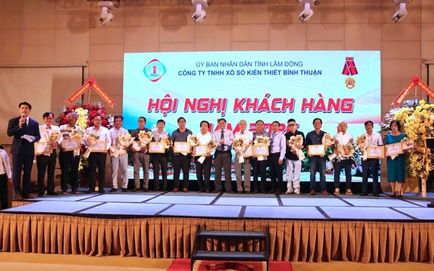 Công ty Xổ số Bình Thuận tổ chức Hội nghị khách hàng, vinh danh đại lý và đề ra mục tiêu mới