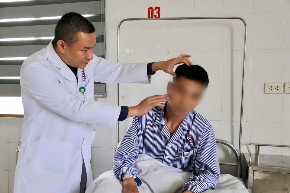 Ch&agrave;ng trai đau th&aacute;i dương suốt 13 năm, b&aacute;c sĩ ph&aacute;t hiện ra b&iacute; mật "đ&aacute;ng sợ" b&ecirc;n trong- Ảnh 3.