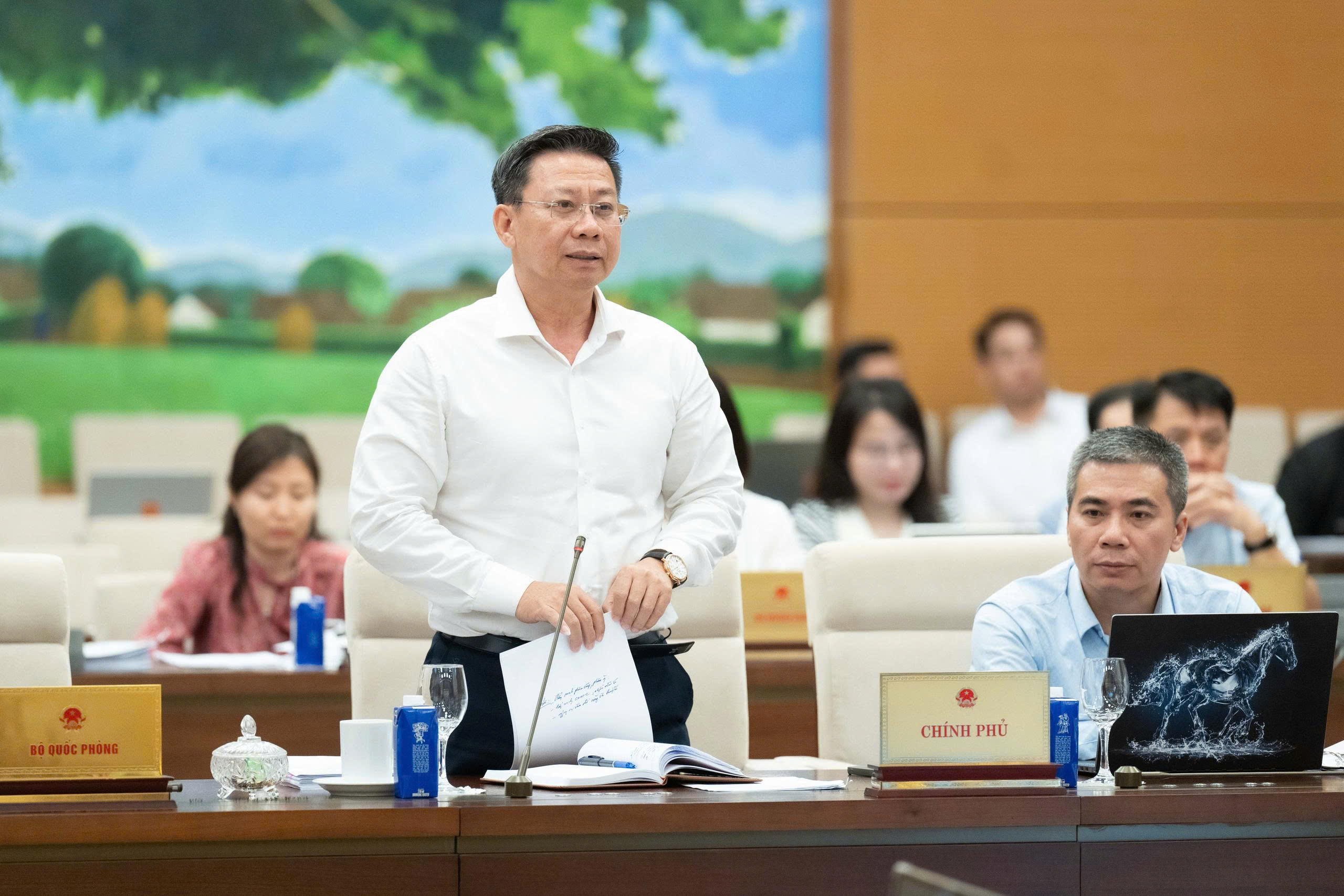 Đề xuất đăng ký hộ tịch không phụ thuộc nơi cư trú, địa giới hành chính - Ảnh 1.