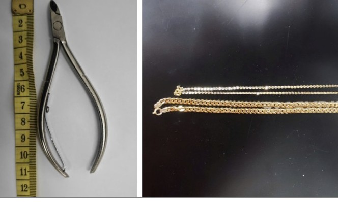 Khởi tố nữ chủ tiệm gội đầu, massage trộm dây chuyền của khách- Ảnh 2.