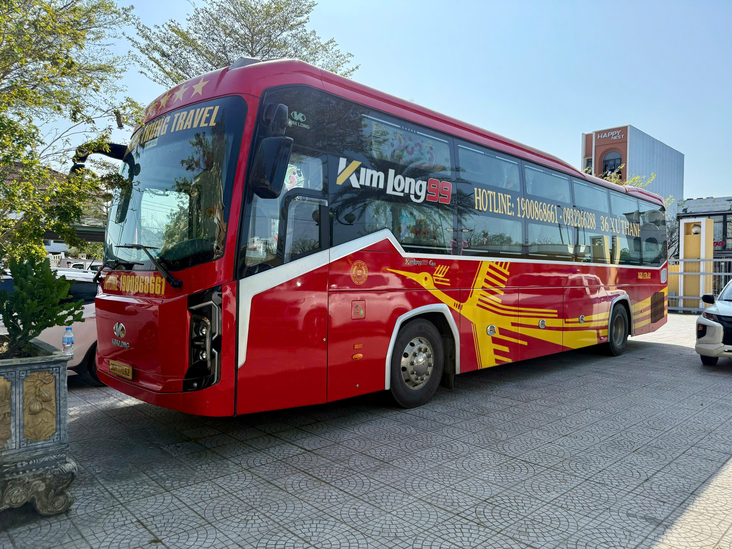 Xử lý nghiêm xe khách bị tước kiểm định vẫn ‘lén lút’ chở khách chạy Bắc-Nam- Ảnh 1.