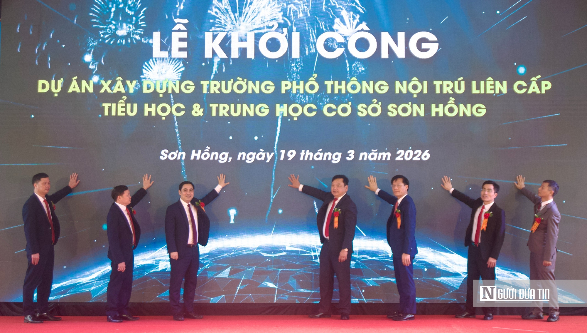 Người d&acirc;n miền n&uacute;i H&agrave; Tĩnh phấn khởi chờ đợi những ng&ocirc;i trường nội tr&uacute;- Ảnh 2.