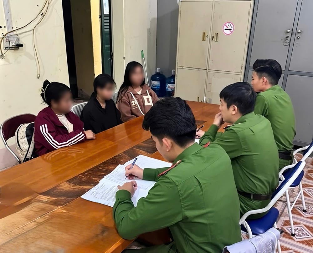Ngăn chặn kịp thời 3 nữ sinh bị lừa đảo việc làm qua mạng - Ảnh 1.