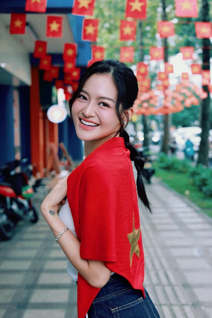 Nhan sắc xinh đẹp của "người y&ecirc;u cũ" đang nhận "gạch đ&aacute;" tr&ecirc;n phim giờ v&agrave;ng VTV  - Ảnh 6.