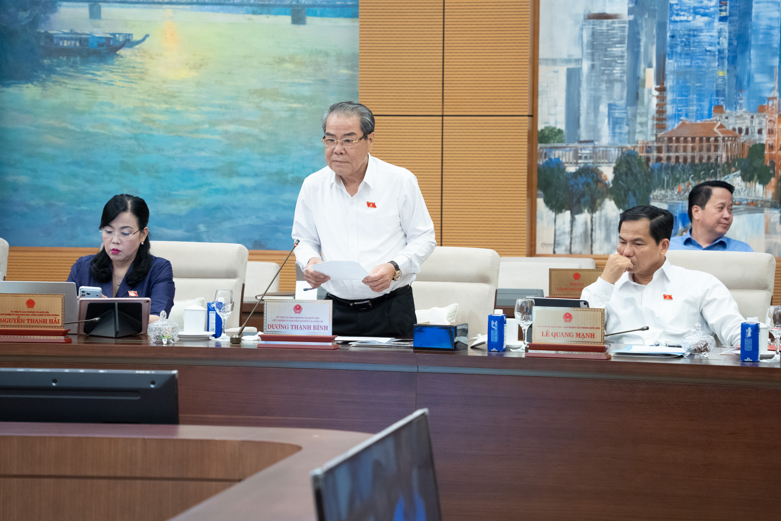 Giá cả nhiều mặt hàng thiết yếu dịp Tết tăng gấp rưỡi- Ảnh 3.