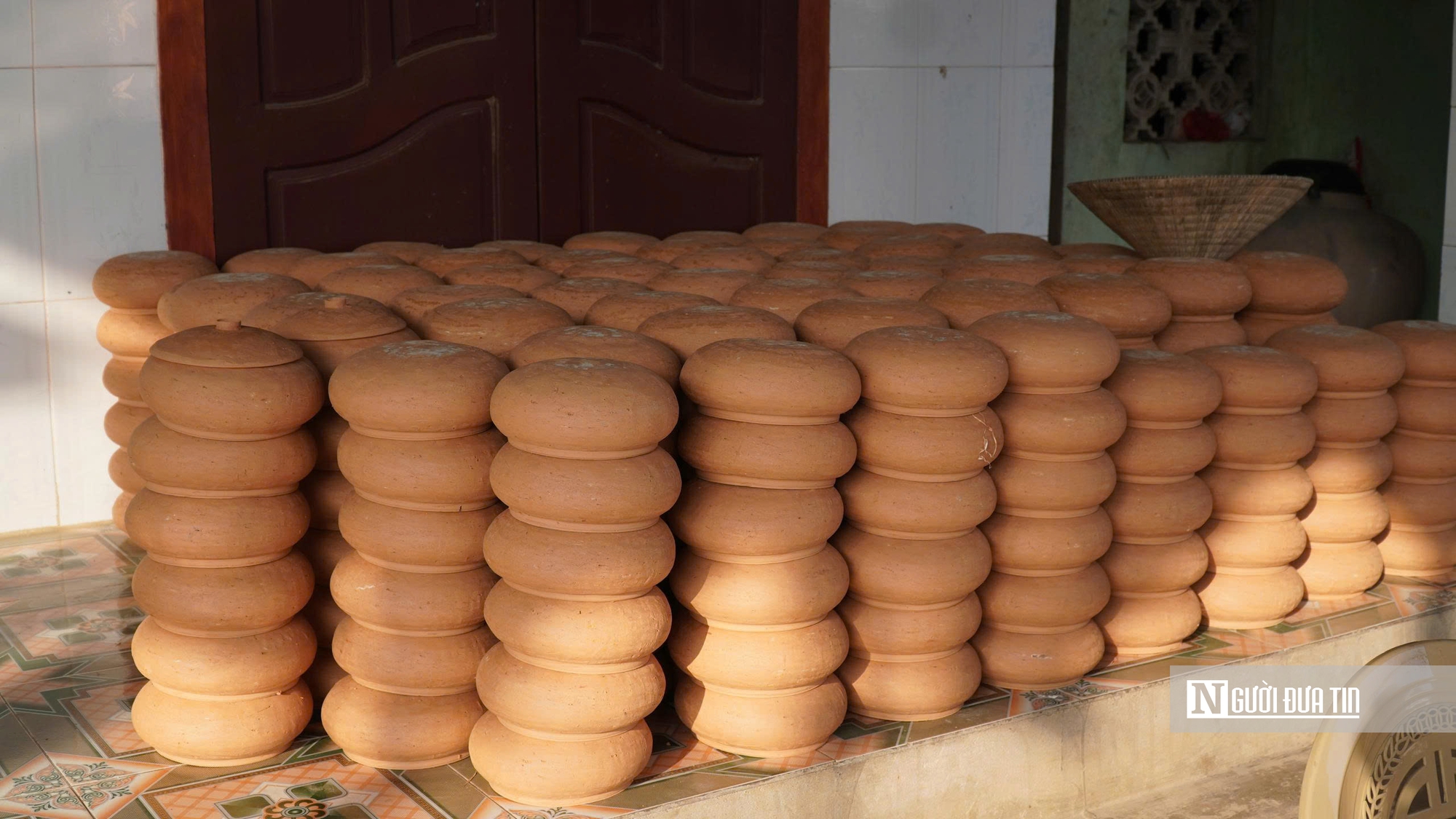 “Giữ lửa” làng nghề nồi đất trăm năm của xứ Nghệ - Ảnh 5.