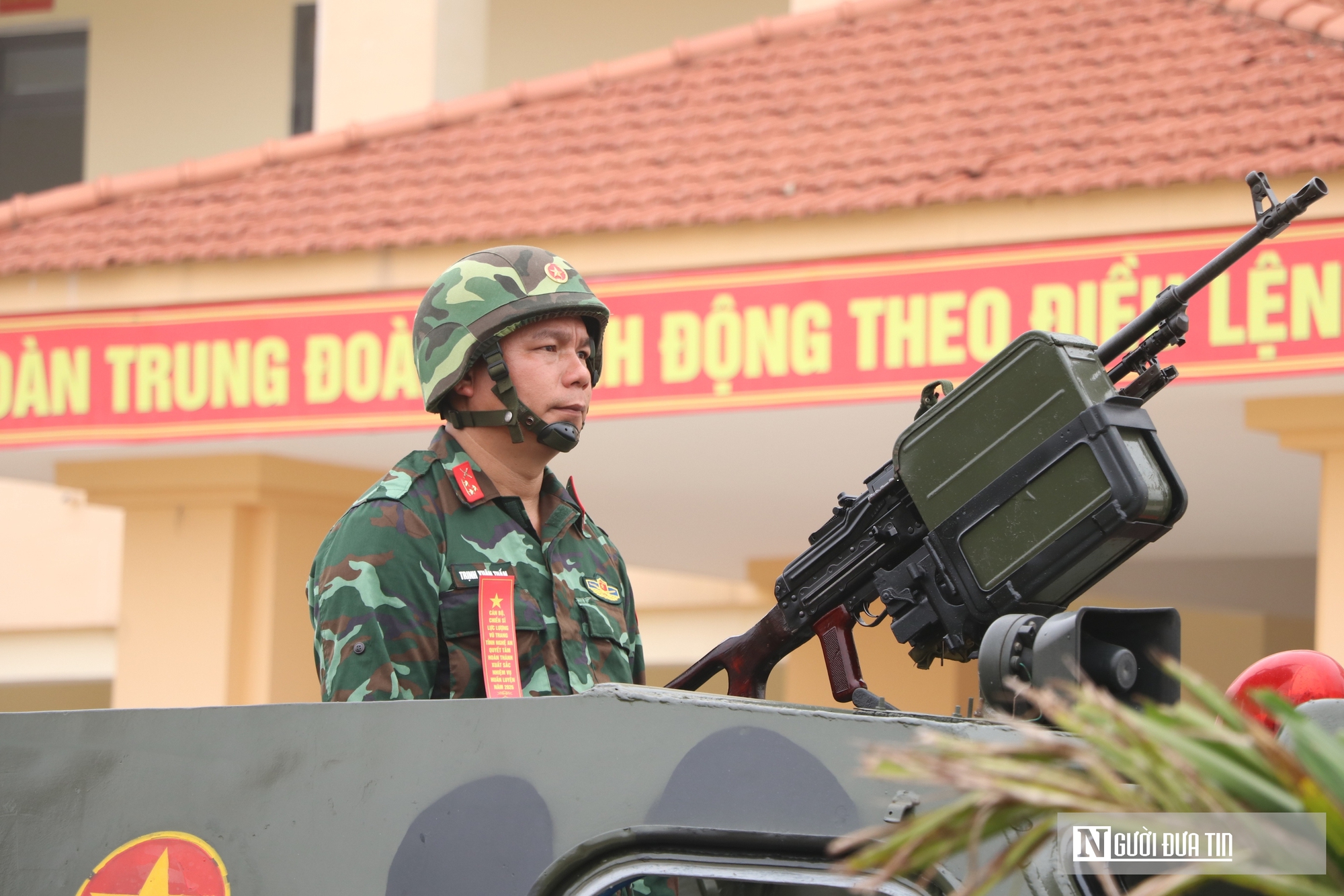 M&atilde;n nh&atilde;n m&agrave;n ph&ocirc; diễn sức mạnh của lực lượng vũ trang Nghệ An- Ảnh 4.