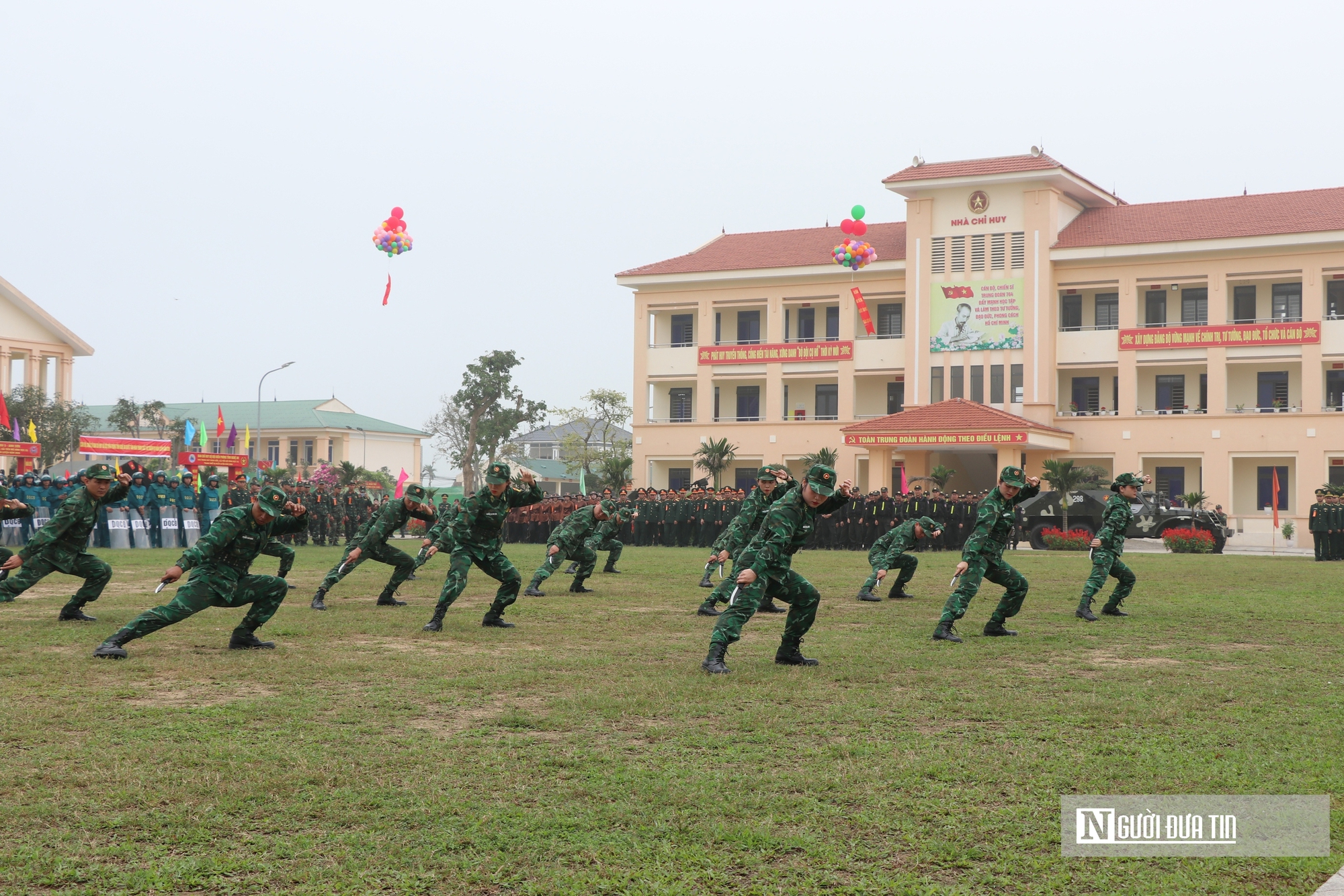 M&atilde;n nh&atilde;n m&agrave;n ph&ocirc; diễn sức mạnh của lực lượng vũ trang Nghệ An- Ảnh 15.