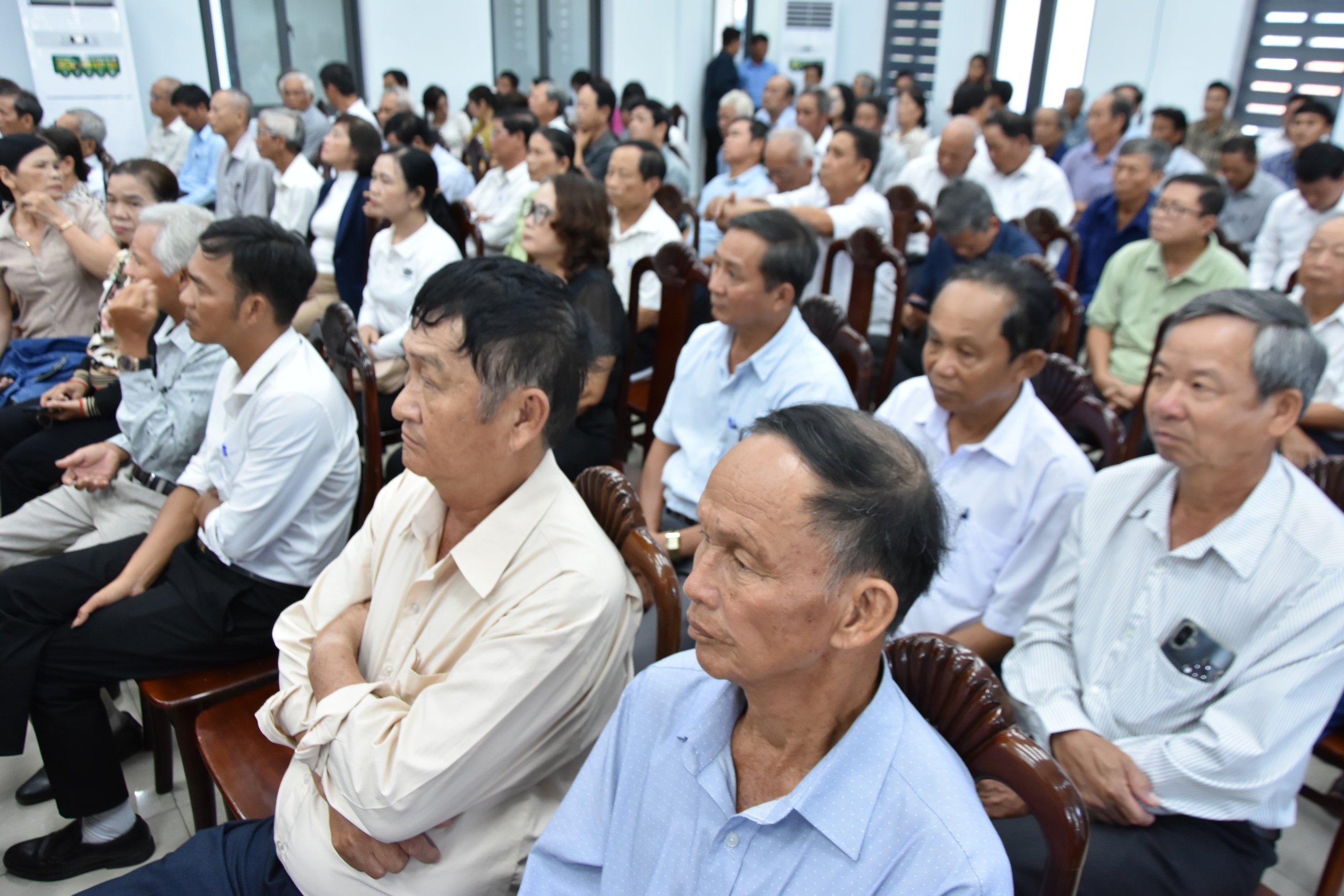 Chủ tịch Hội Luật gia Việt Nam: Theo đuổi vấn đề đến cùng để giữ gìn sự tin cậy của cử tri- Ảnh 10. Chủ tịch Hội Luật gia Việt Nam: Theo đuổi vấn đề đến cùng để giữ gìn sự tin cậy của cử tri- Ảnh 10.