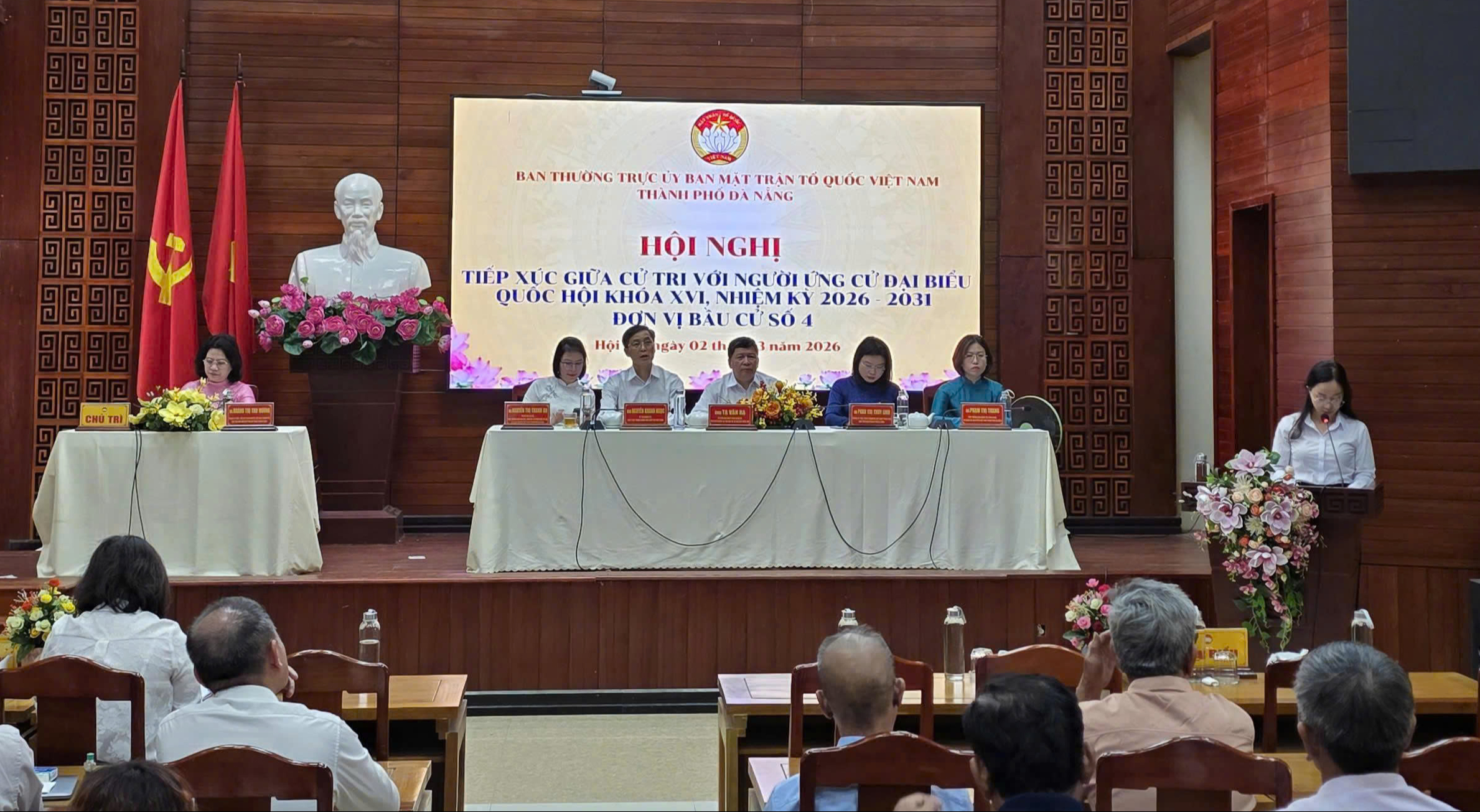 Chủ tịch Hội Luật gia Việt Nam trình bày cam kết trước cử tri Đà Nẵng- Ảnh 1.