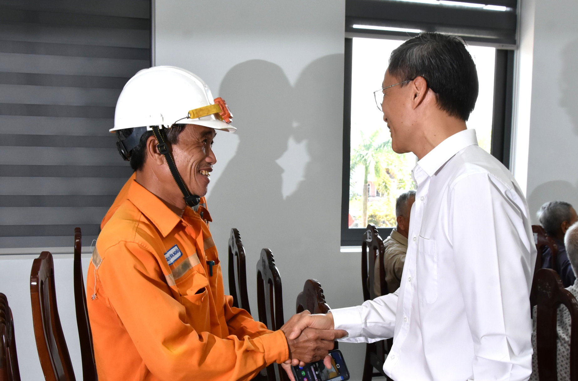 Chủ tịch Hội Luật gia Việt Nam: Theo đuổi vấn đề đến cùng để giữ gìn sự tin cậy của cử tri- Ảnh 9. Chủ tịch Hội Luật gia Việt Nam: Theo đuổi vấn đề đến cùng để giữ gìn sự tin cậy của cử tri- Ảnh 9.