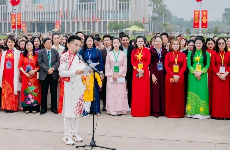 600 đại biểu trồng cây tại "Vườn cây ơn Bác" - Ảnh 3.