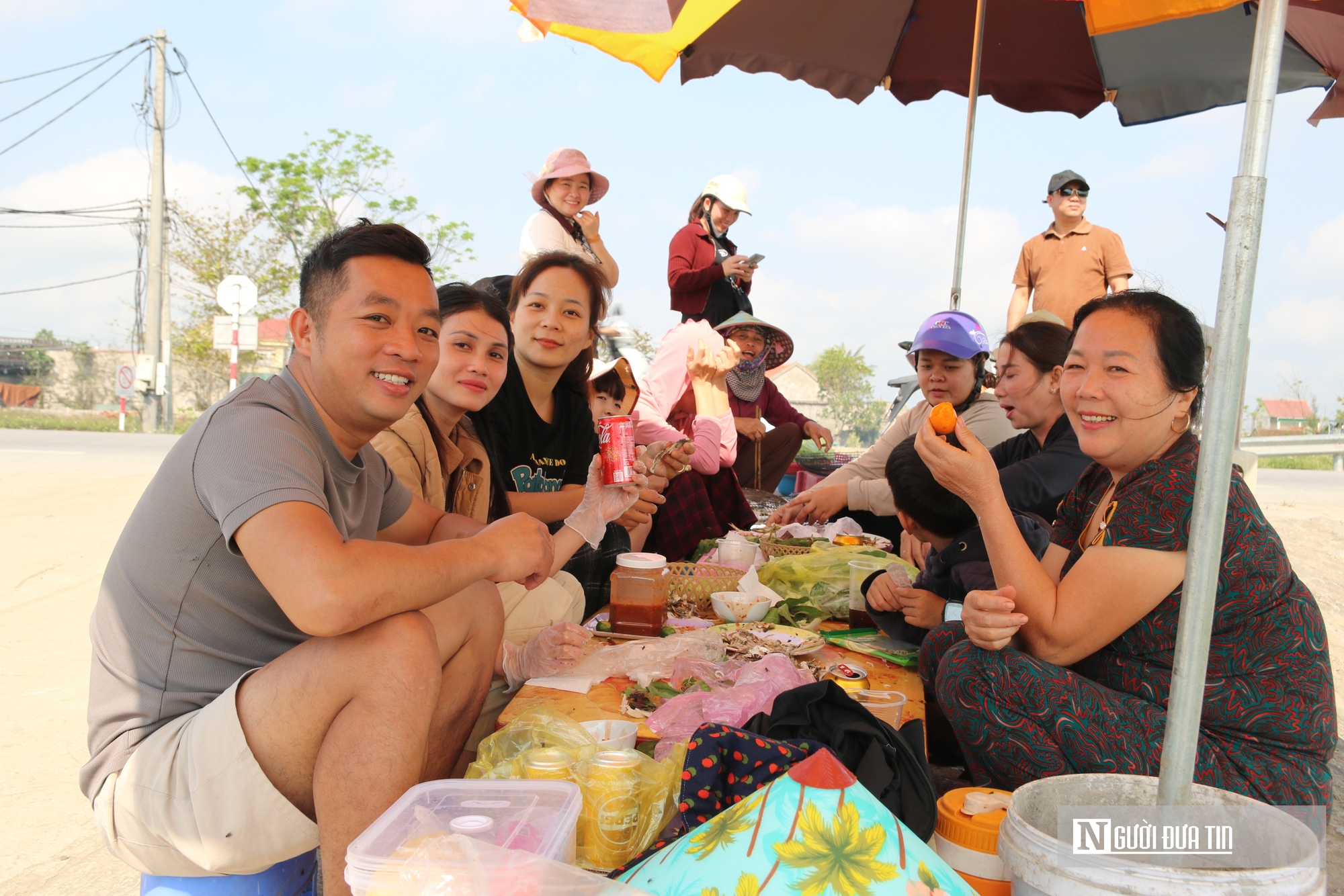 Loài cá "nhà nghèo", bổ dưỡng hút khách thập phương thưởng thức trực tiếp - Ảnh 14.