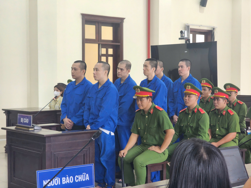 Con trai làm “nội gián”, dàn cảnh giả công an cướp gần 2,3 triệu USD của chính mẹ ruột- Ảnh 2. Con trai làm “nội gián”, dàn cảnh giả công an cướp gần 2,3 triệu USD của chính mẹ ruột- Ảnh 2.