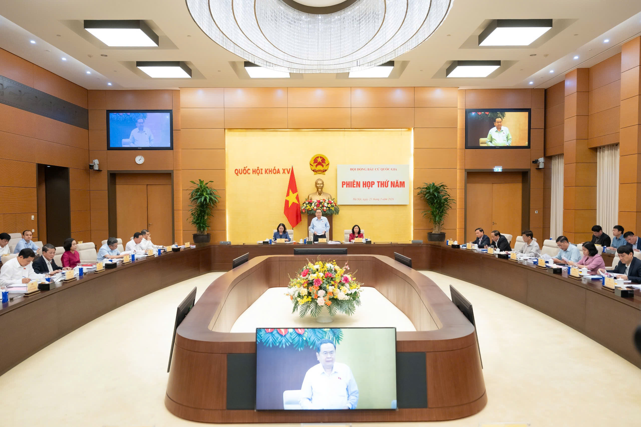 Chủ tịch Quốc hội: Cuộc bầu cử lần này là thắng lợi rất lớn, đã bầu đủ 500 ĐBQH khoá XVI - Ảnh 2.