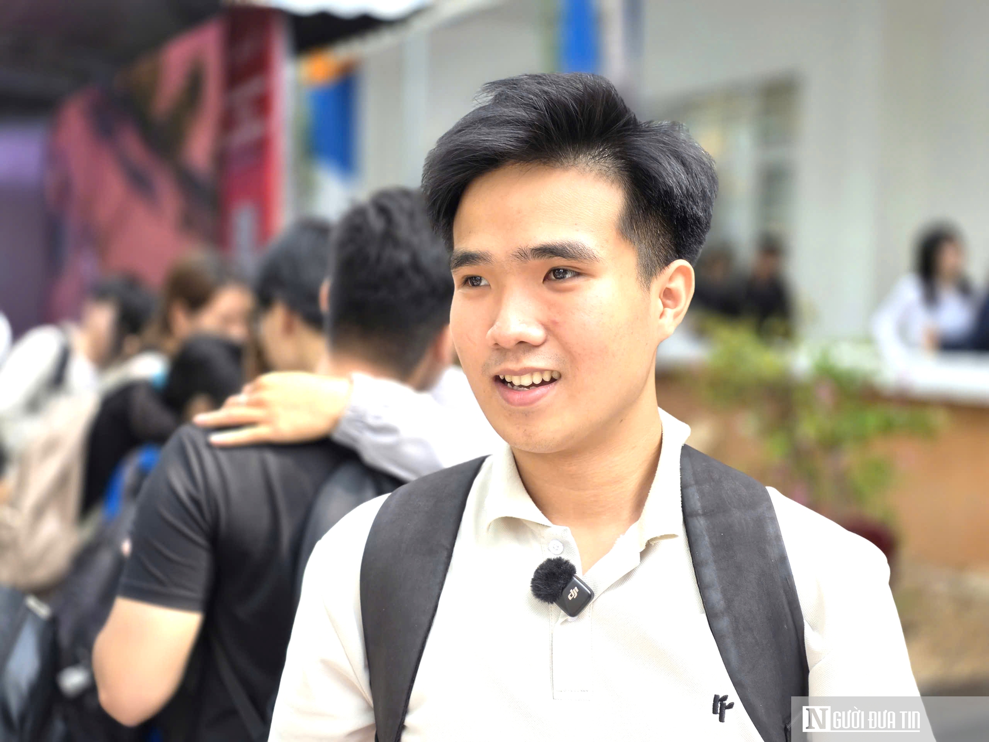 Sinh viên chen chân tìm cơ hội tại ngày hội việc làm logistics lớn nhất năm- Ảnh 2. Sinh viên chen chân tìm cơ hội tại ngày hội việc làm logistics lớn nhất năm- Ảnh 2.