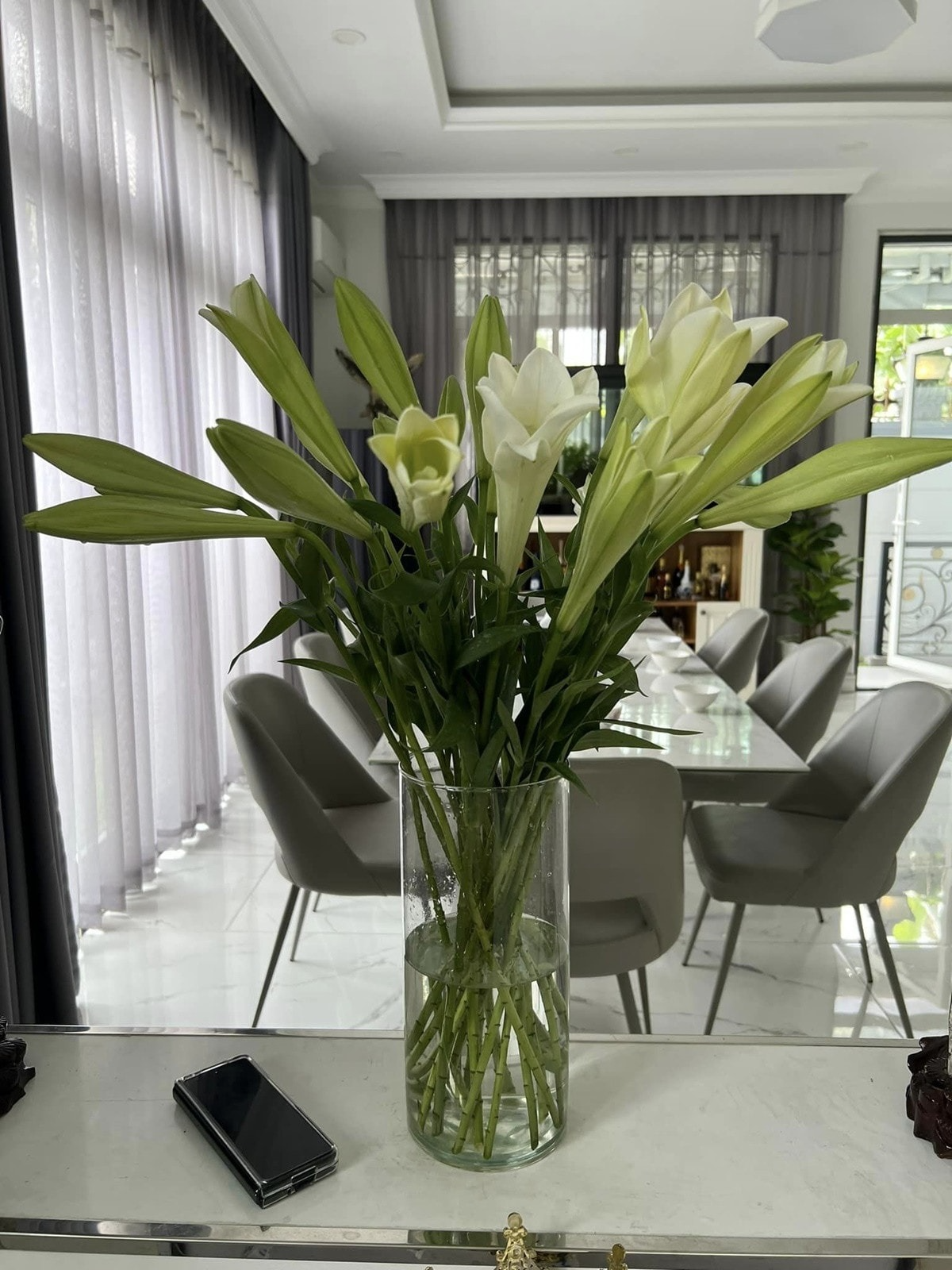 "Nữ ho&agrave;ng d&acirc;n ca" v&agrave; điều kỳ lạ trong khu vườn ở biệt thự triệu đ&ocirc;  - Ảnh 11.