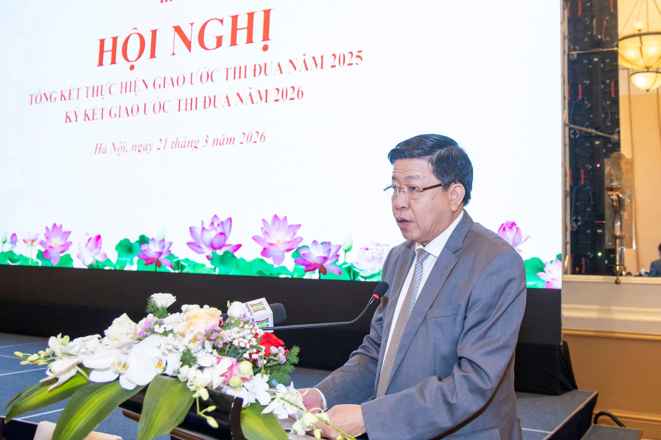 Khen thưởng phải đúng người, đúng việc, đúng thành tích, chống cào bằng- Ảnh 2. Khen thưởng phải đúng người, đúng việc, đúng thành tích, chống cào bằng- Ảnh 2.