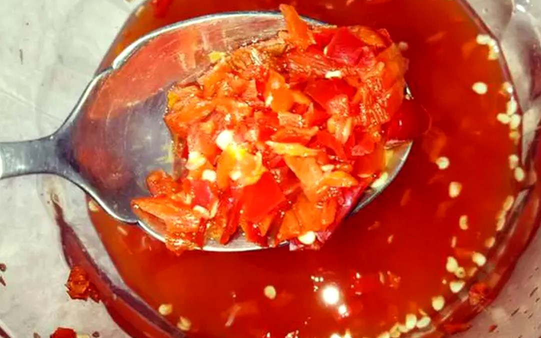 Người đ&agrave;n &ocirc;ng l&aacute; gan "gục ng&atilde;" chuyển m&agrave;u sau 7 ng&agrave;y uống rượu li&ecirc;n tục - Ảnh 2.