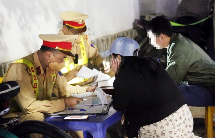Không có “vùng cấm” xử lý nồng độ cồn: Đi xe đạp vi phạm cũng bị xử lý nghiêm - Ảnh 6.