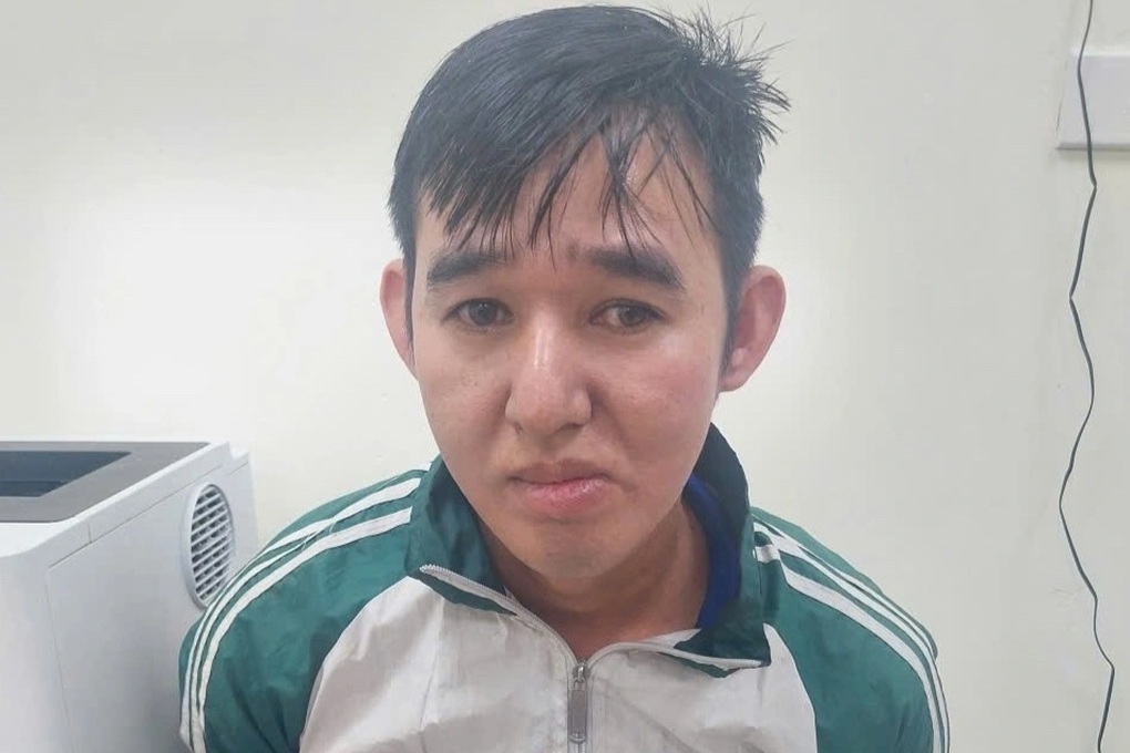 Tạm giữ "yêu râu xanh" dụ bé gái 14 tuổi qua app hẹn hò để xâm hại- Ảnh 1. Tạm giữ "yêu râu xanh" dụ bé gái 14 tuổi qua app hẹn hò để xâm hại- Ảnh 1.