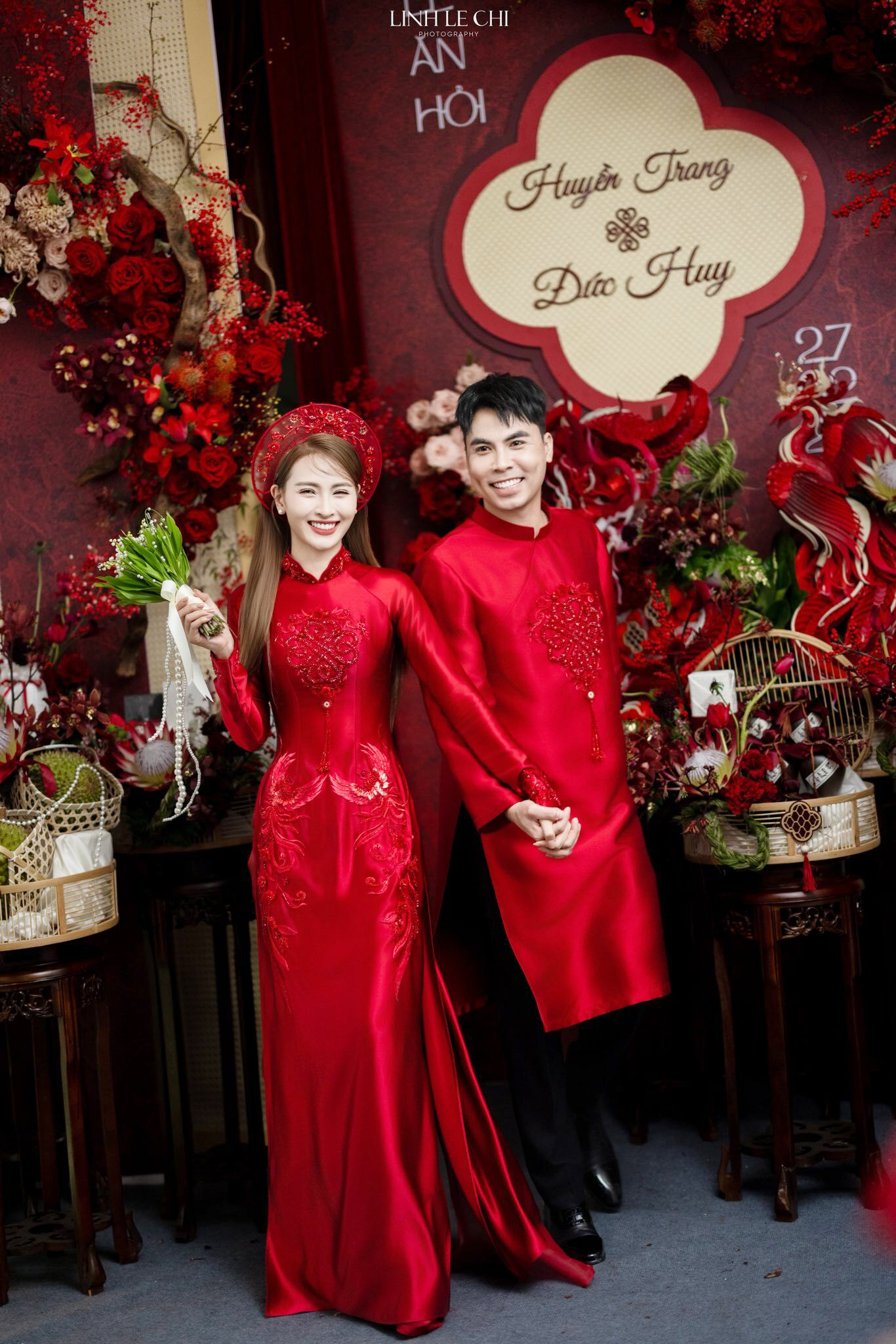 MC Mù Tạt xúc động bật khóc trong lễ cưới với cầu thủ Đức Huy - Ảnh 4.