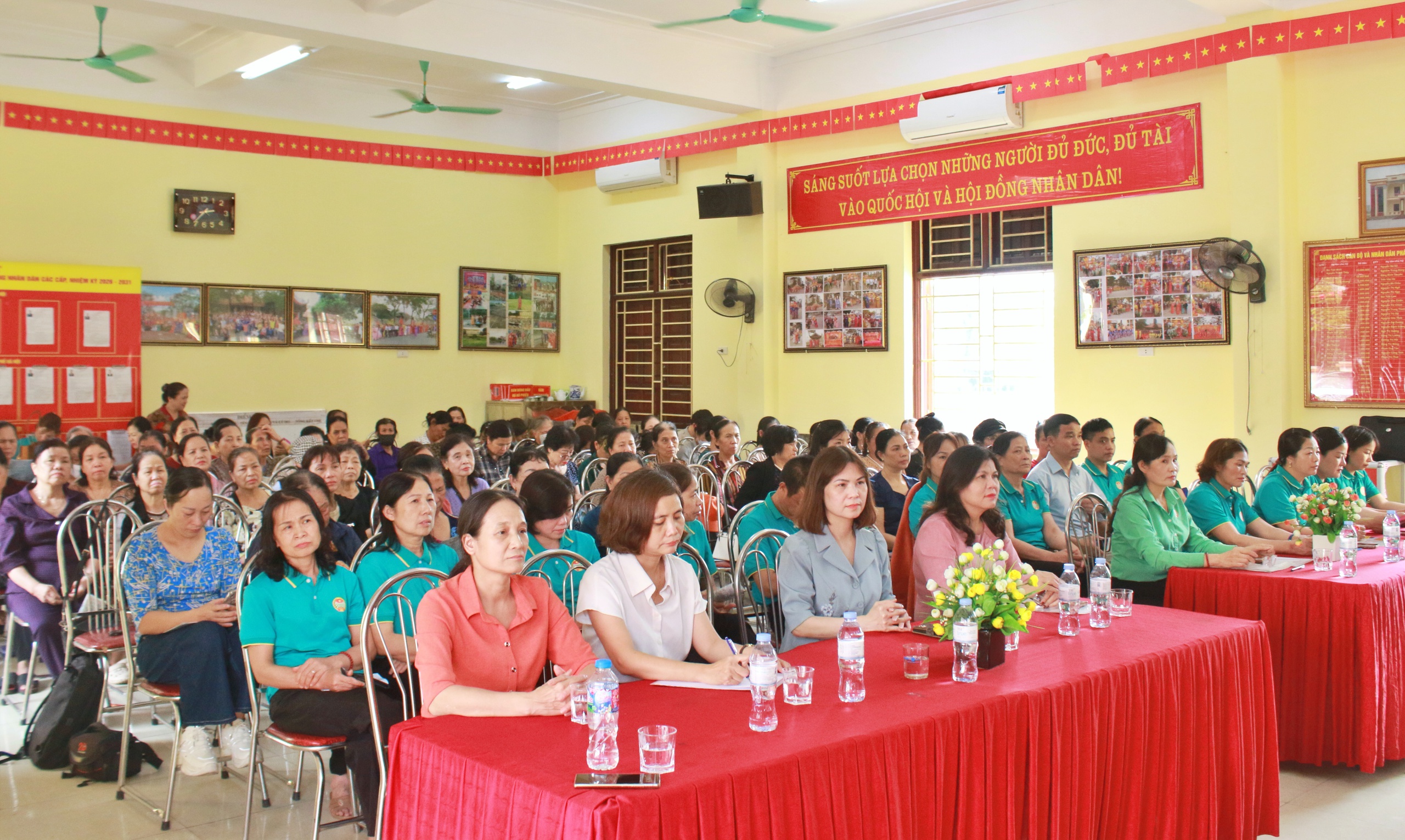 Nói xấu chồng trước đám đông có thể bị phạt tới 10 triệu đồng - Ảnh 1.