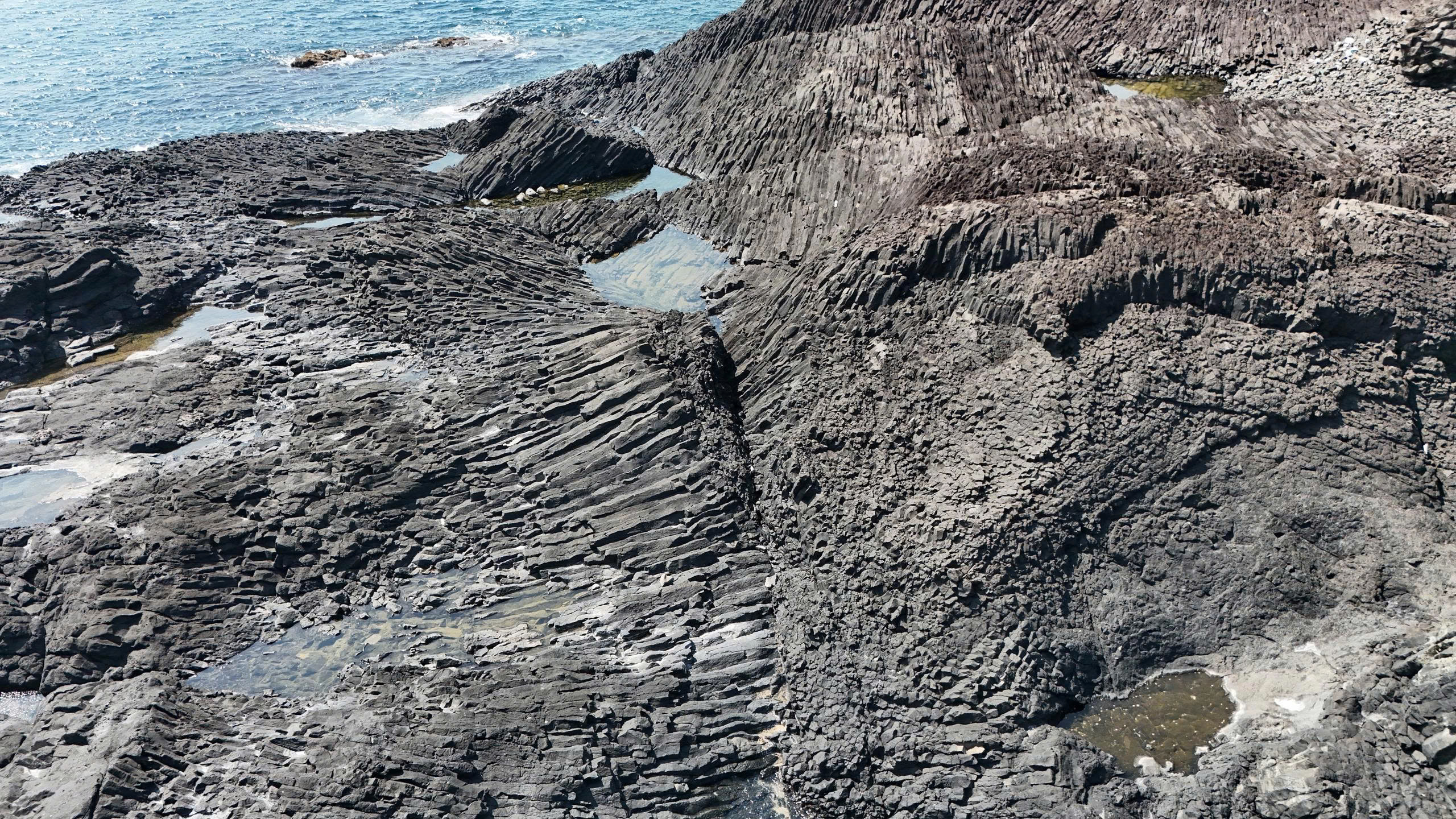 Cận cảnh đảo nhỏ được Quảng Ngãi nghiên cứu tour lặn biển, ngắm san hô- Ảnh 6. Cận cảnh đảo nhỏ được Quảng Ngãi nghiên cứu tour lặn biển, ngắm san hô- Ảnh 6.