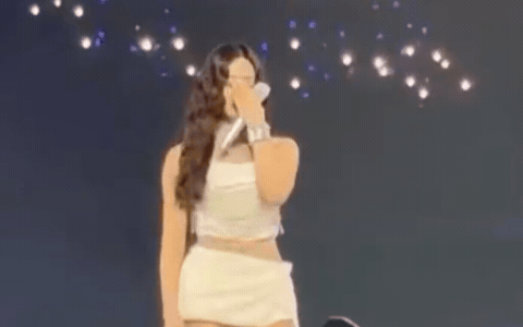 Mỹ nhân đẹp nhất thế giới, gây bất ngờ sau 10 bị cấm sóng - Ảnh 7.