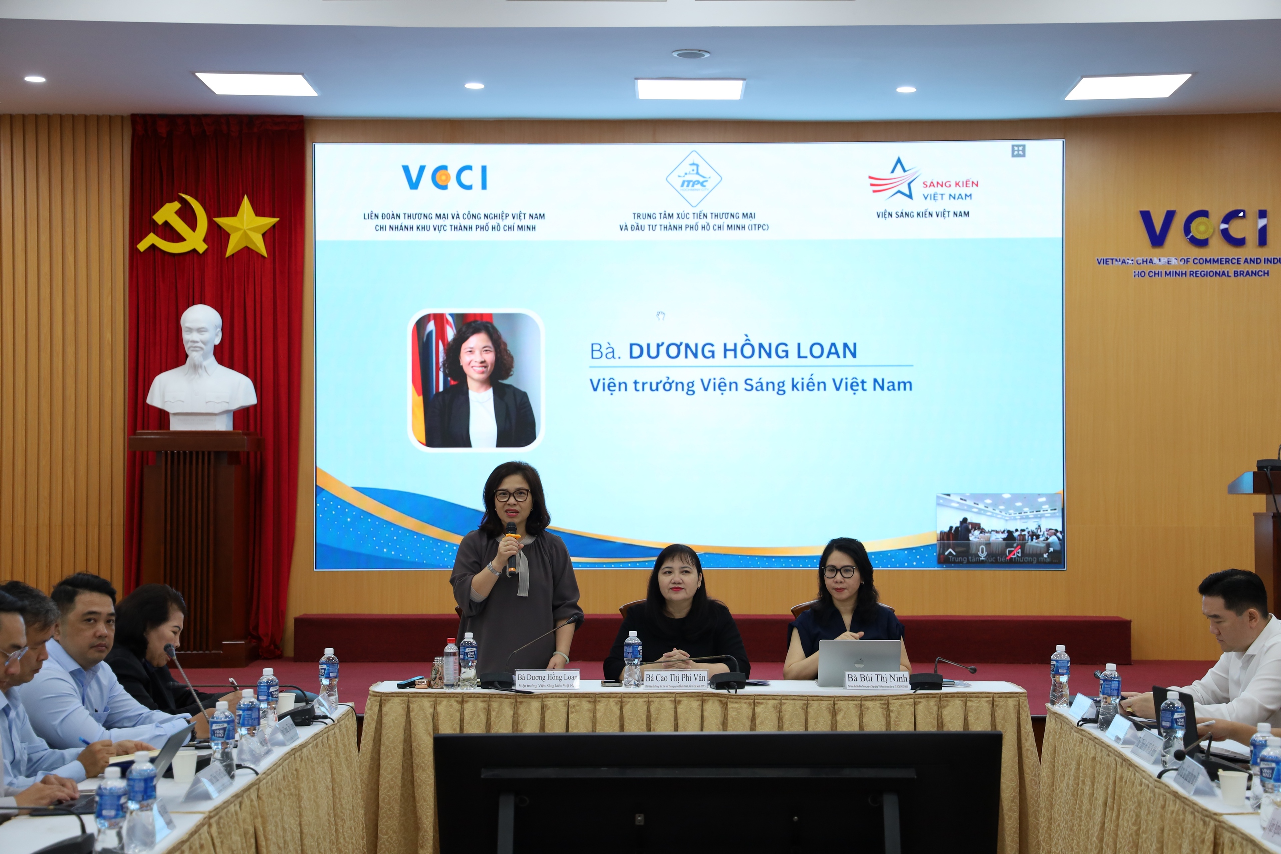 Thuế 150 ngày của Mỹ: “Khoảng thở” ngắn ngủi trước một đợt siết lớn?- Ảnh 2.